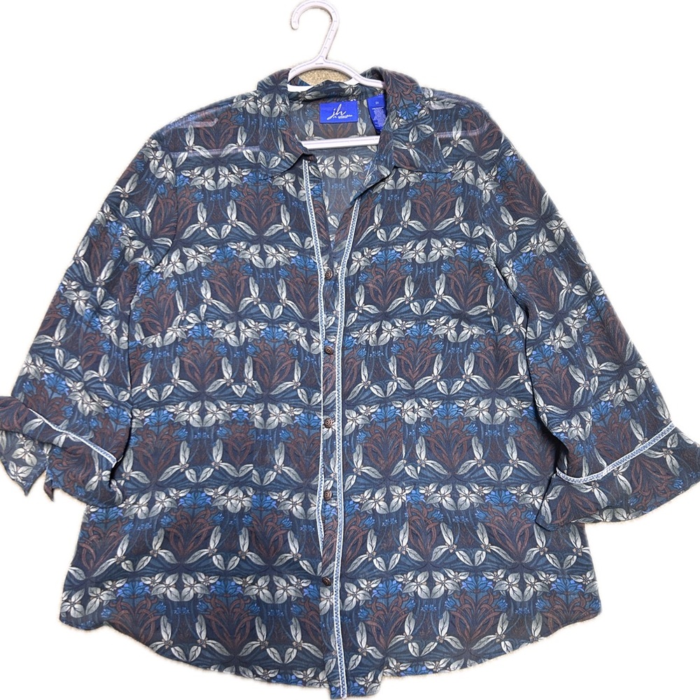 JH Collectibles| JH Collection Woman's Sheer Floral Button-Up blouse